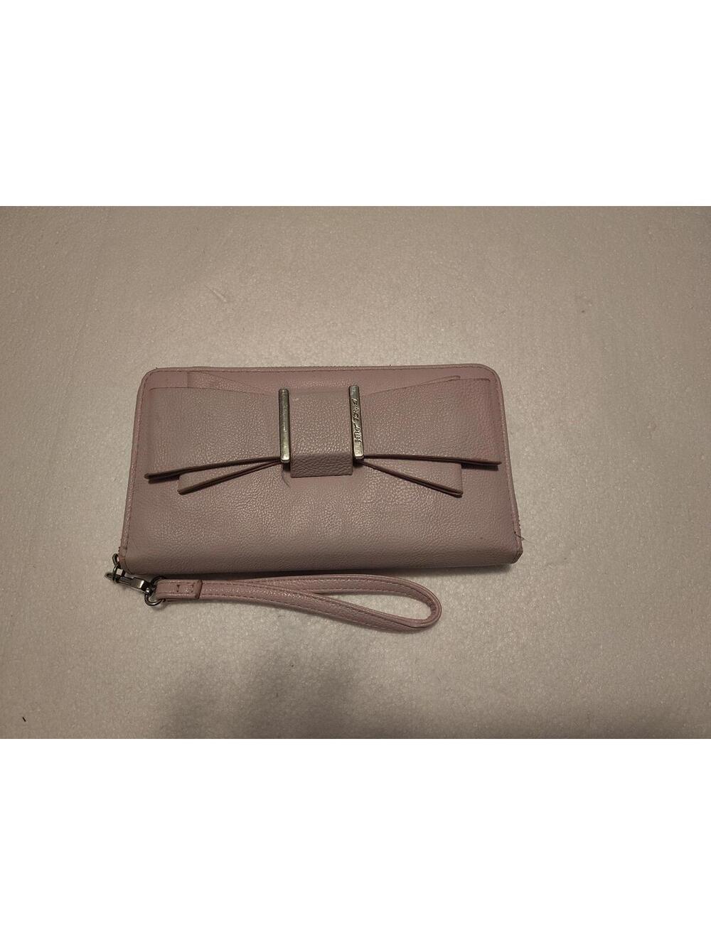 Betsey Johnson zip around Lilac Clutch strap with bow